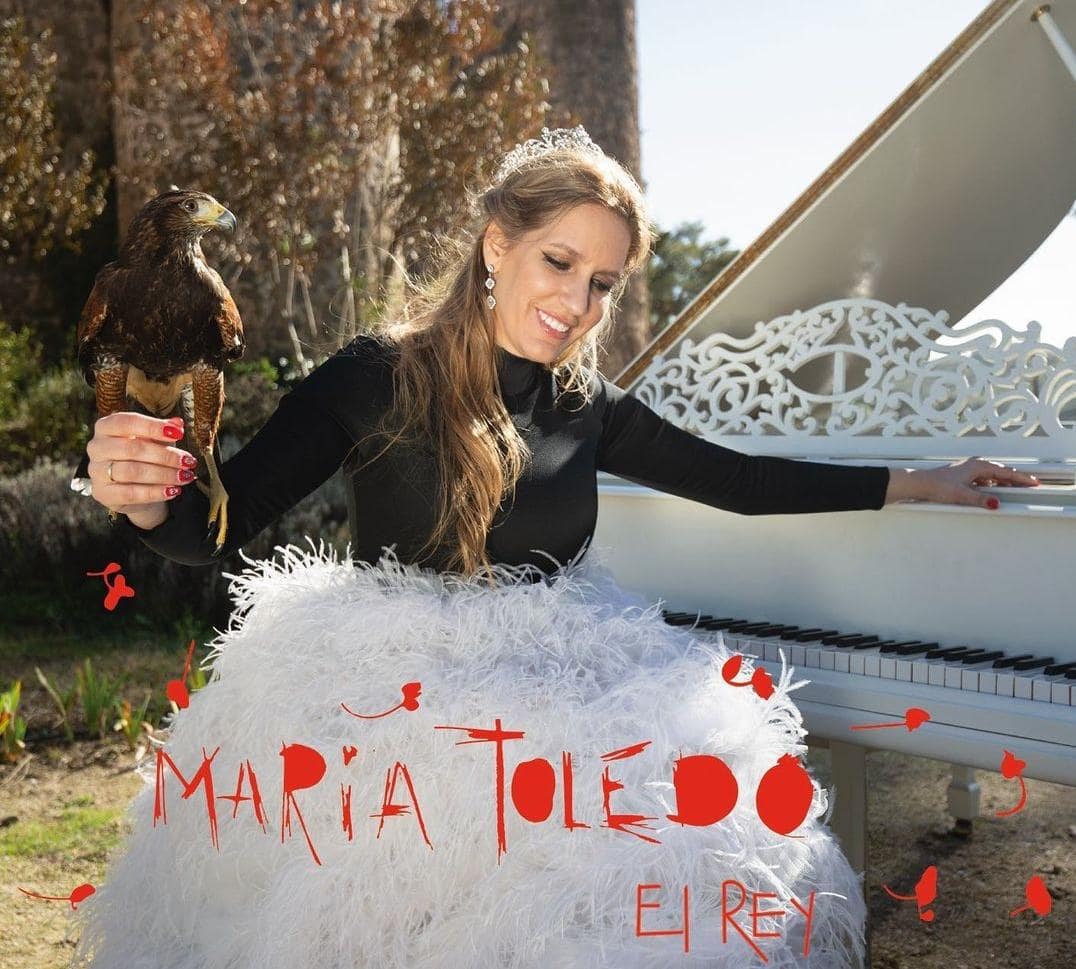 Maria Toledo lanza una nueva versión de «El Rey»