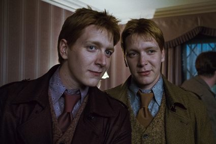 «Harry Potter: Regreso a Hogwarts» sumó un nuevo error, confundió a los gemelos Weasley