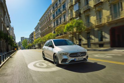 Mercedes-Benz lanza el nuevo Clase B, un vehículo dinámico y moderno