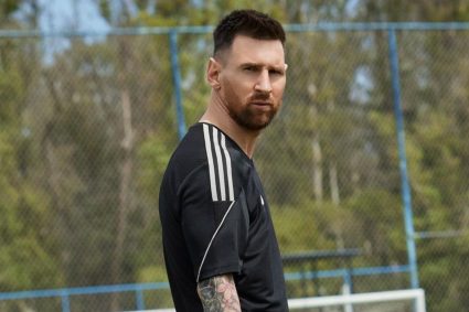 Messi se disculpa con el PSG y su afición por su escapada familiar a Arabia Saudí